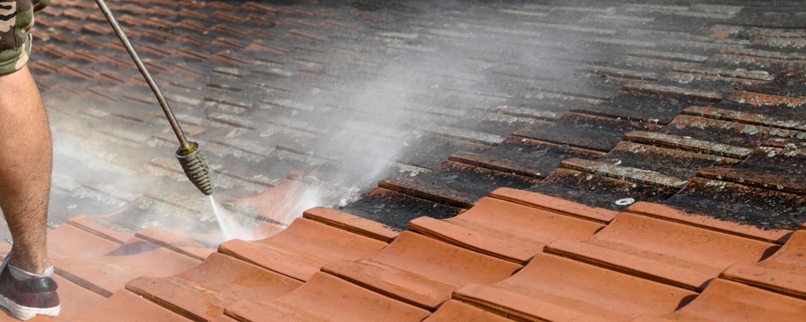 Démoussage toiture à Rosny-sous-Bois
